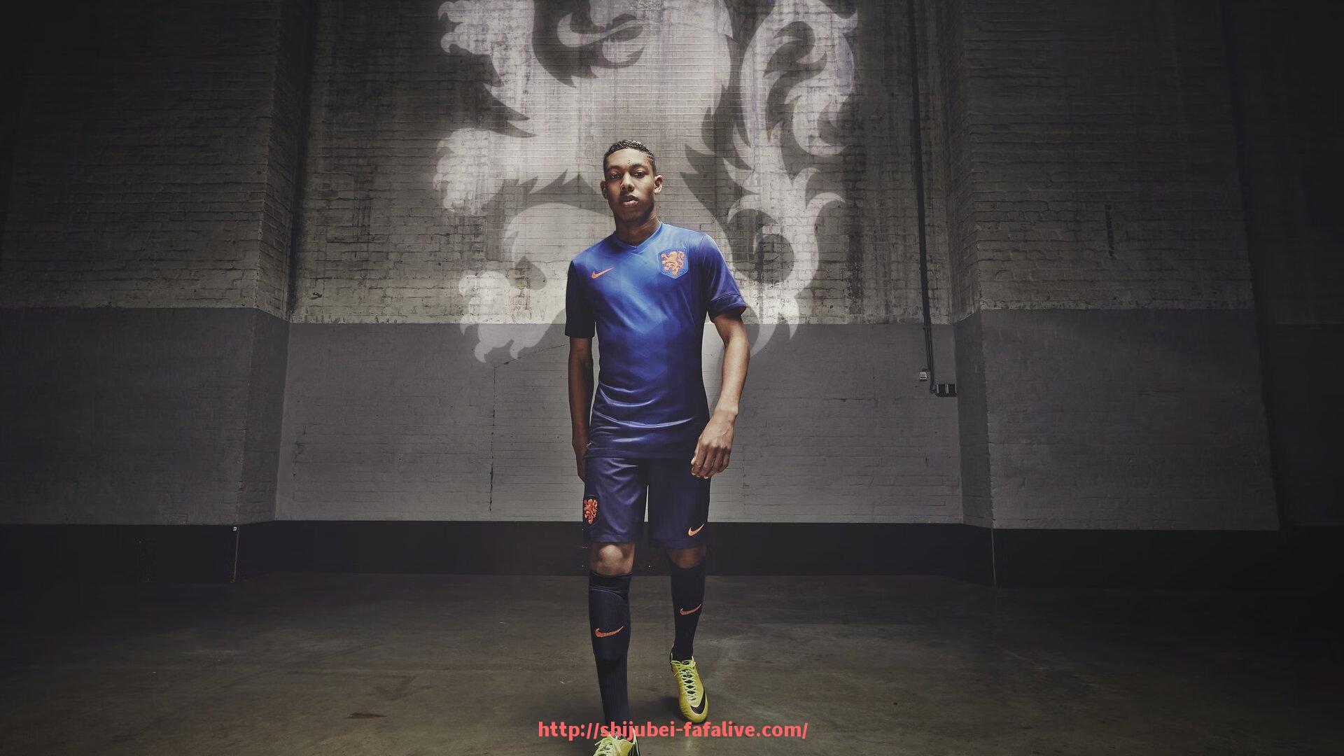 世俱杯直播-凯文·杜兰特在加盟太阳后迅速融入体系提升整体进攻效率